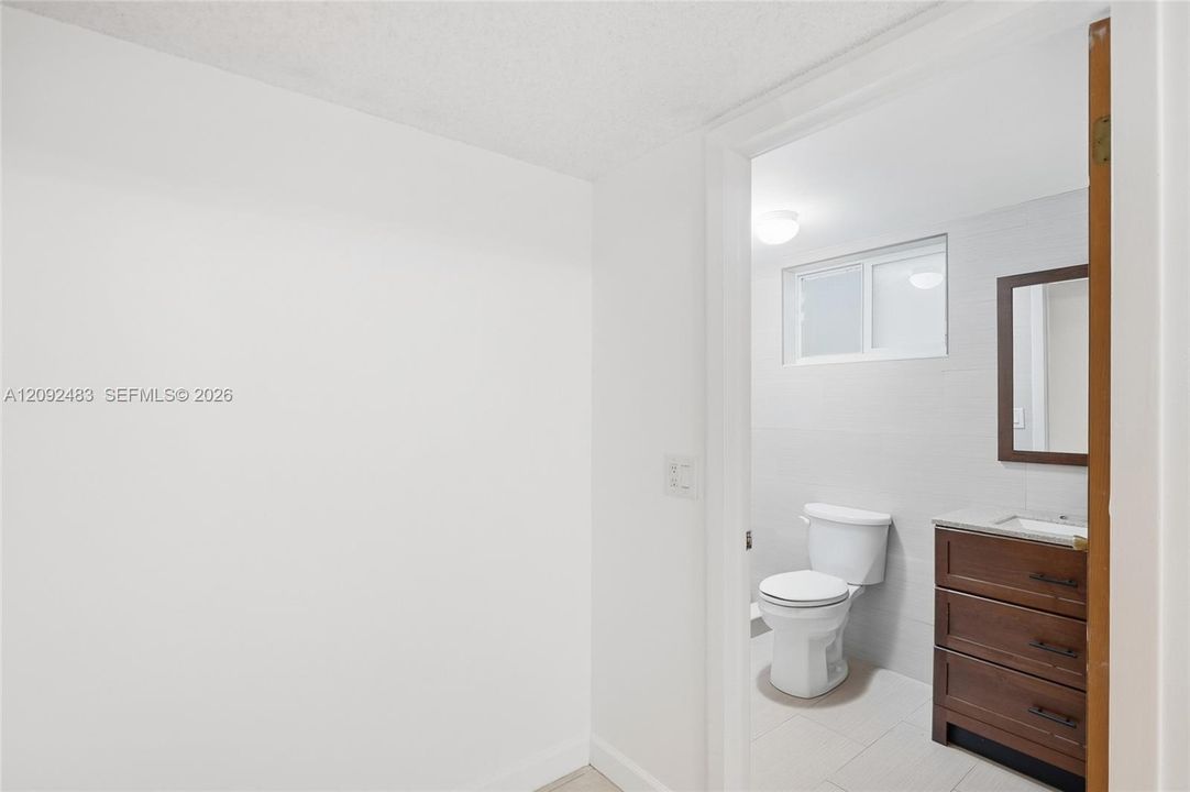 For Sale: $545,000 (3 beds, 2 baths, 1398 Square Feet)