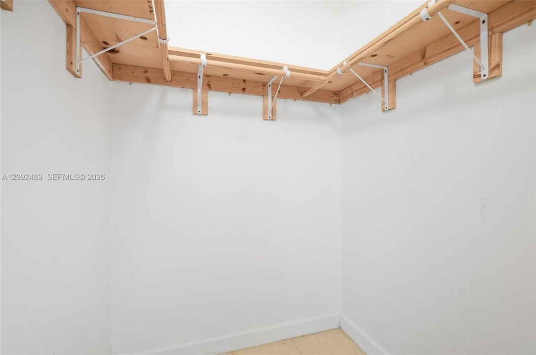 For Sale: $545,000 (3 beds, 2 baths, 1398 Square Feet)