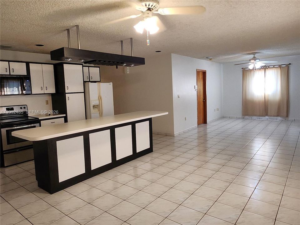 For Sale: $1,280,000 (0 beds, 0 baths, 3111 Square Feet)