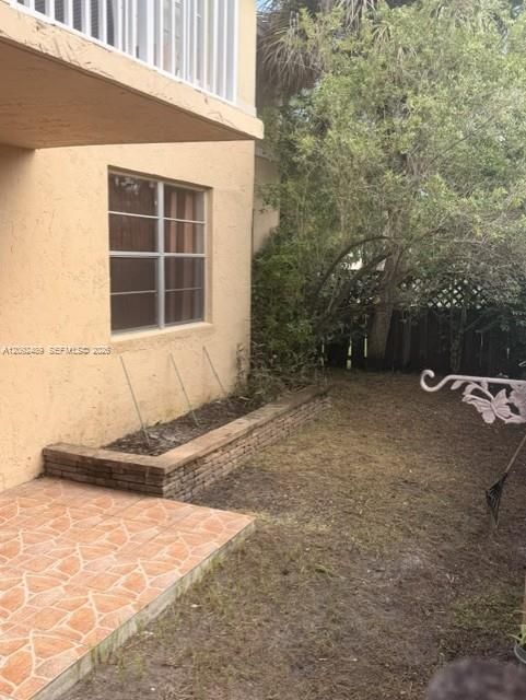 For Rent: $2,200 (2 beds, 2 baths, 1060 Square Feet)