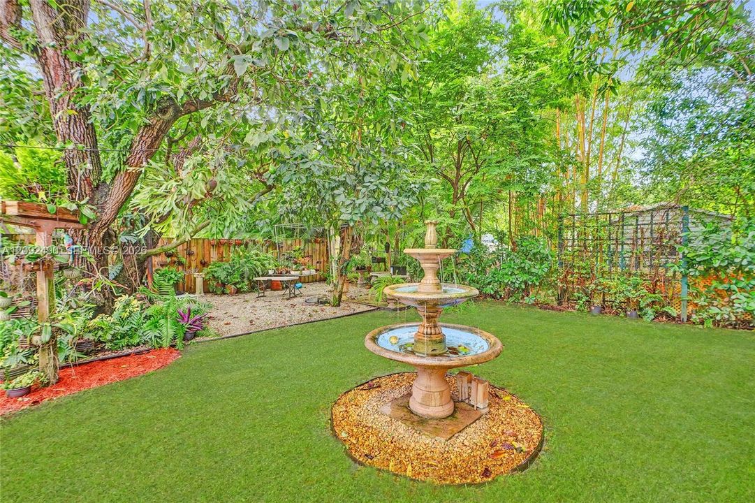 En Venta: $949,000 (3 camas, 2 baños, 2070 Pies cuadrados)
