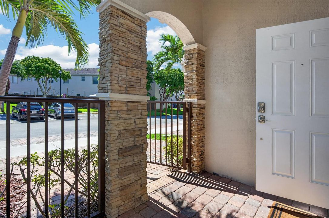 21952 cutler bay-8