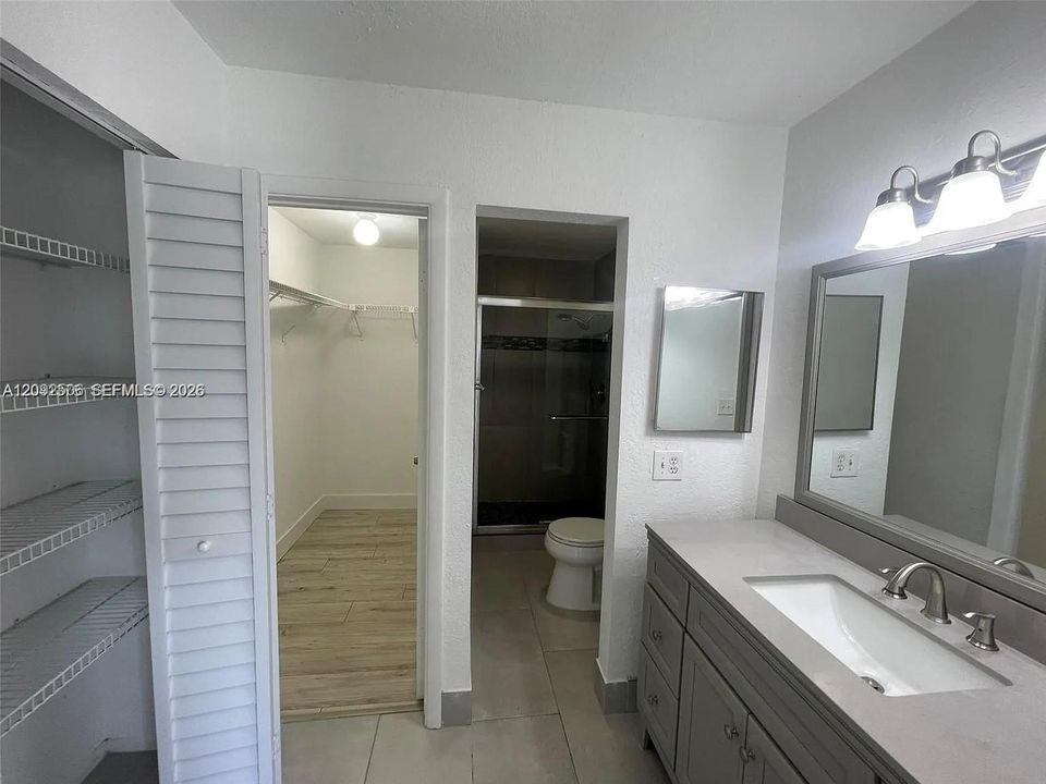 For Rent: $2,300 (3 beds, 2 baths, 1478 Square Feet)