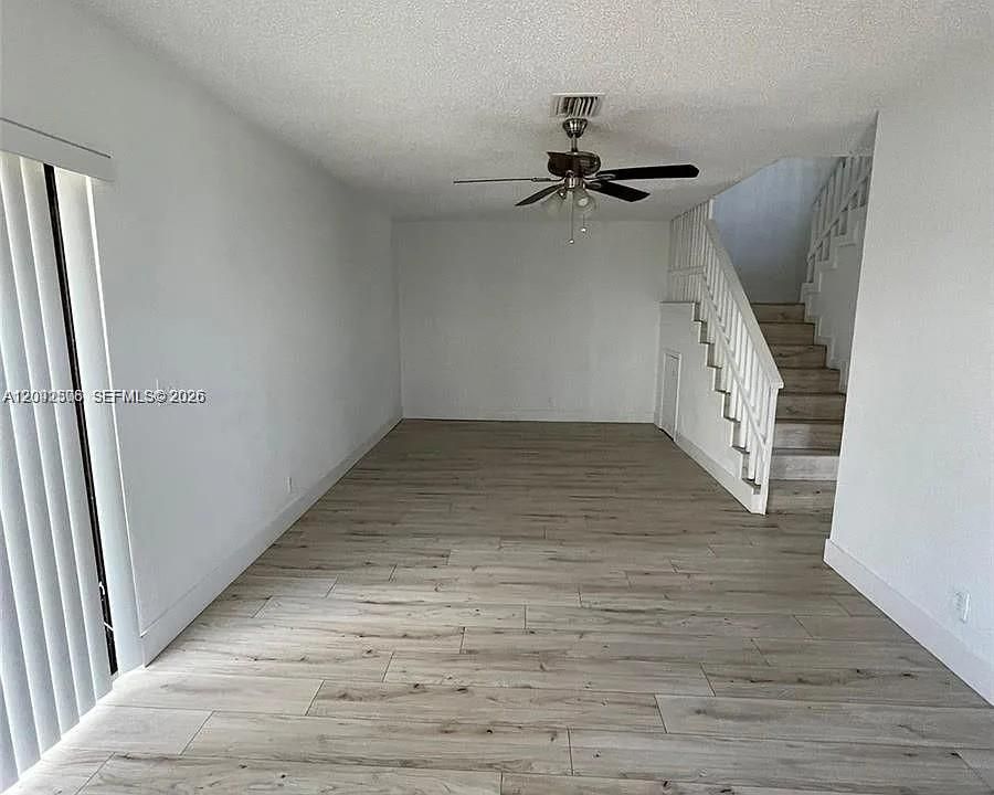 For Rent: $2,300 (3 beds, 2 baths, 1478 Square Feet)