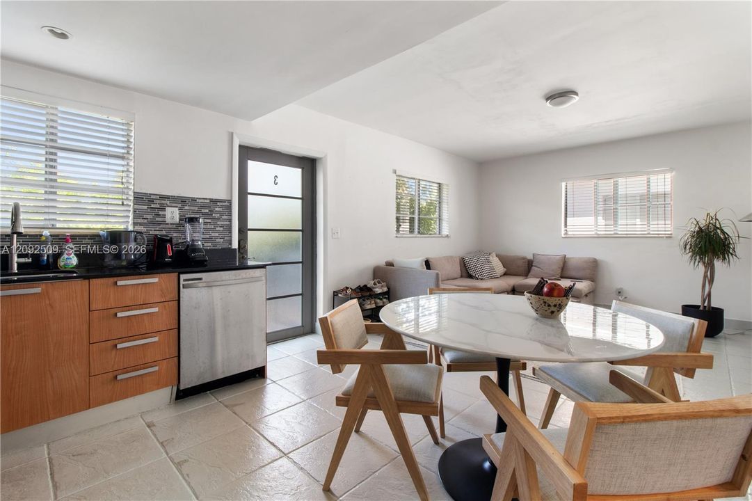 En Venta: $279,000 (1 camas, 1 baños, 621 Pies cuadrados)