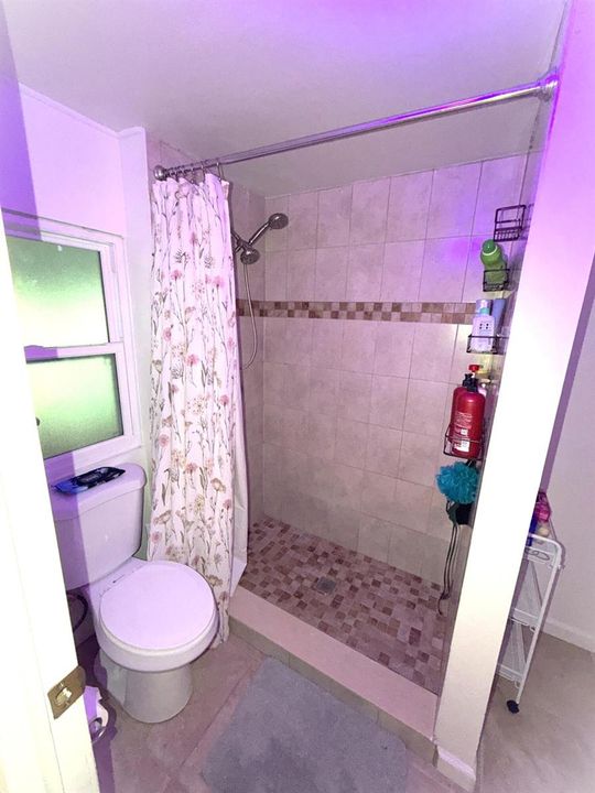 bathroom 1-2-r
