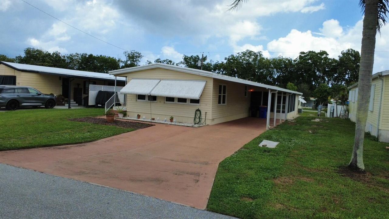 side of home right