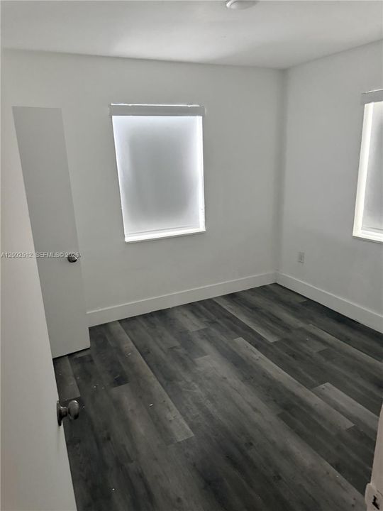 For Rent: $3,000 (4 beds, 2 baths, 1950 Square Feet)