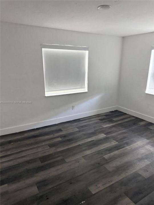 For Rent: $3,000 (4 beds, 2 baths, 1950 Square Feet)