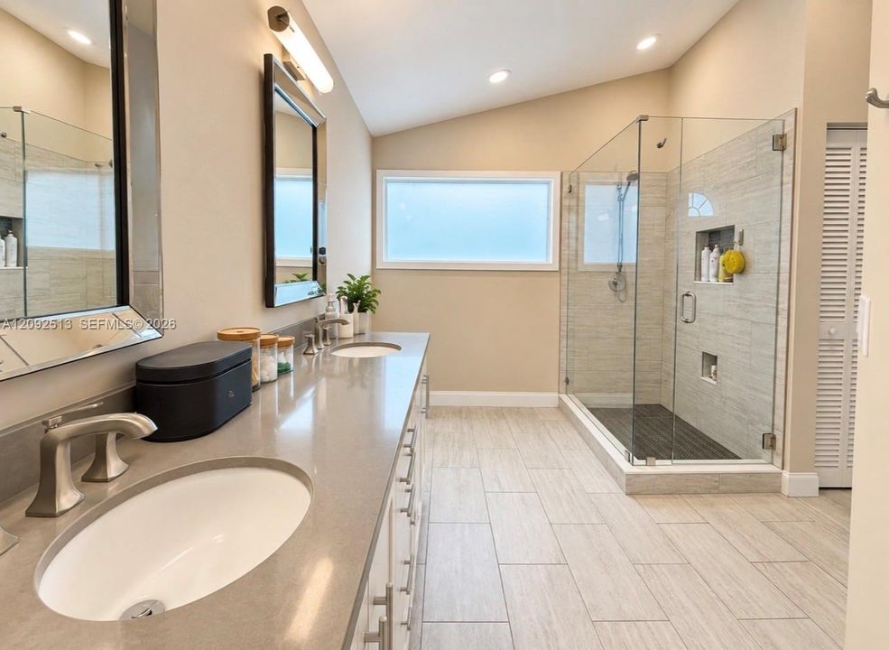 For Sale: $670,000 (3 beds, 2 baths, 2006 Square Feet)