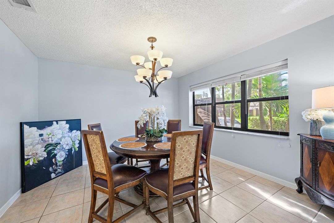 148 Weybridge Cir apt c-11