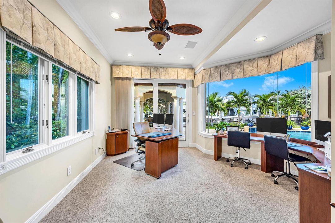 2507 BARCELONA DR-33