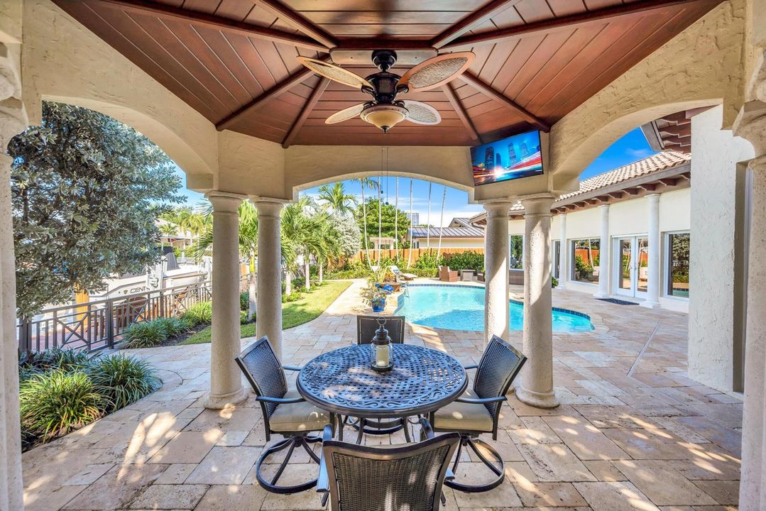 2507 BARCELONA DR-20
