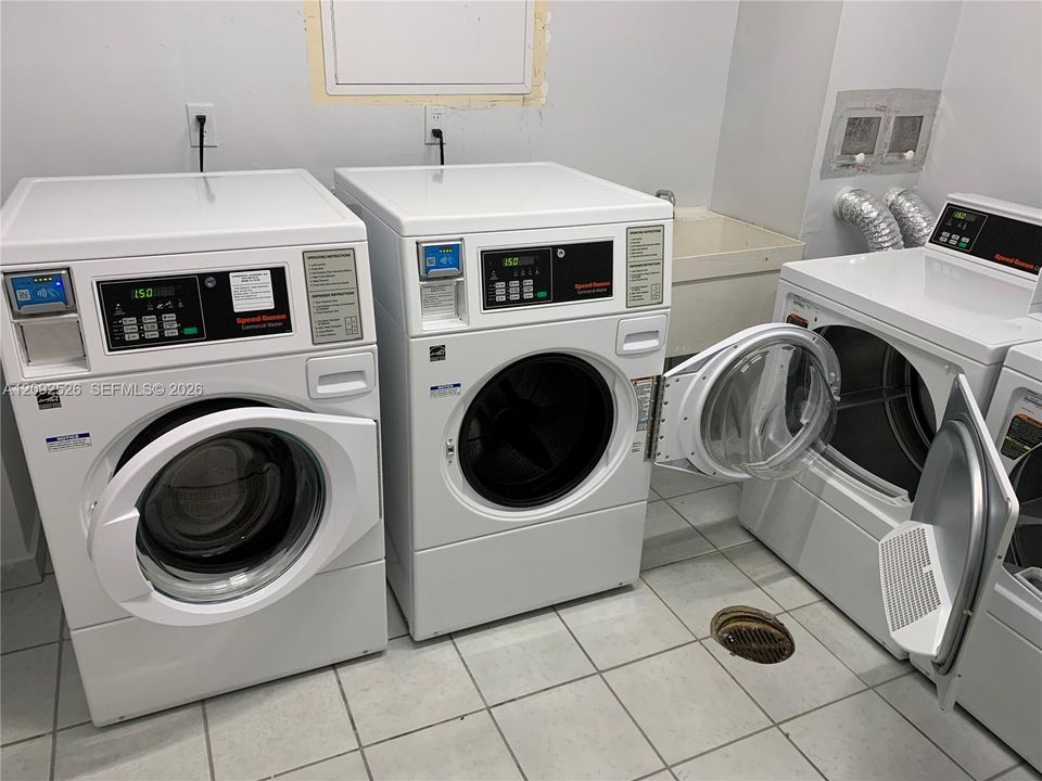 En Renta: $3,450 (2 camas, 2 baños, 1065 Pies cuadrados)
