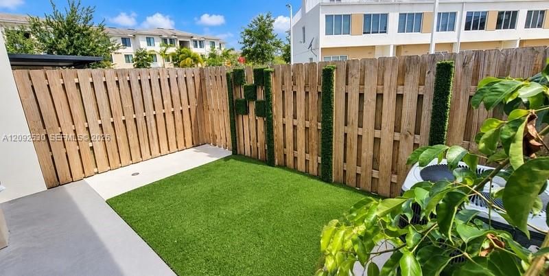 For Sale: $399,990 (4 beds, 3 baths, 1434 Square Feet)