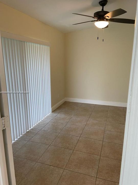 For Rent: $2,300 (2 beds, 2 baths, 957 Square Feet)