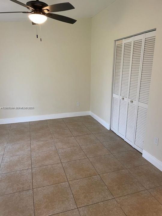 For Rent: $2,300 (2 beds, 2 baths, 957 Square Feet)