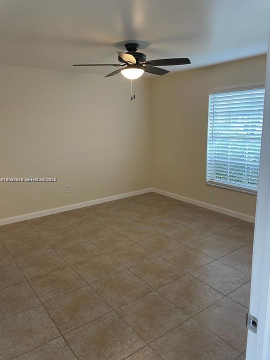 For Rent: $2,300 (2 beds, 2 baths, 957 Square Feet)