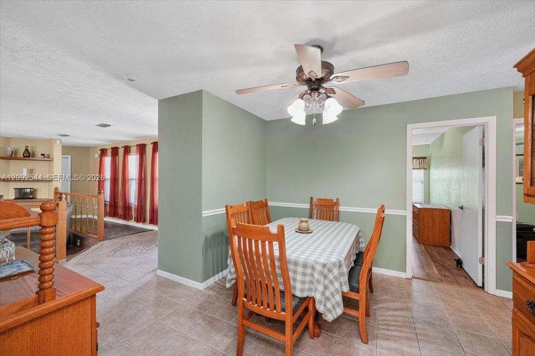 En Venta: $499,000 (4 camas, 2 baños, 0 Pies cuadrados)