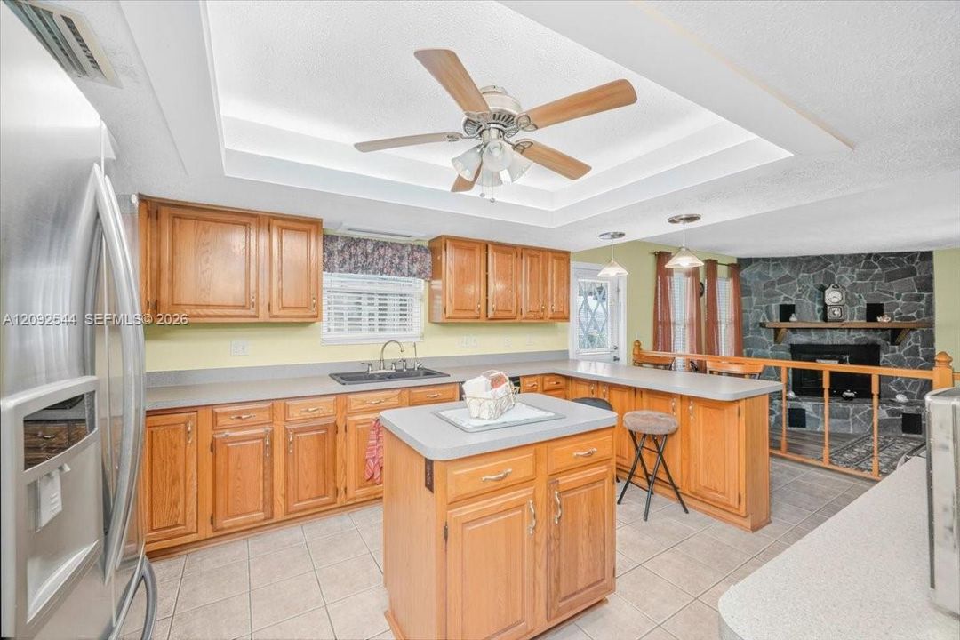 En Venta: $499,000 (4 camas, 2 baños, 0 Pies cuadrados)