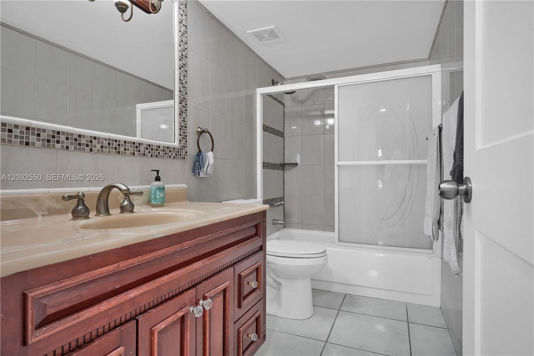 For Sale: $950,000 (3 beds, 2 baths, 1430 Square Feet)