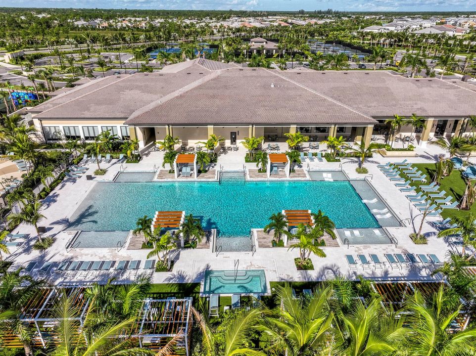 Resort Style Pool