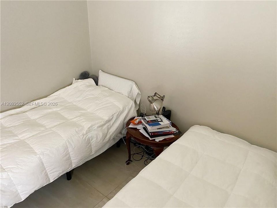 В аренду: $2,300 (2 спален, 2 ванн, 1422 Квадратных фут)