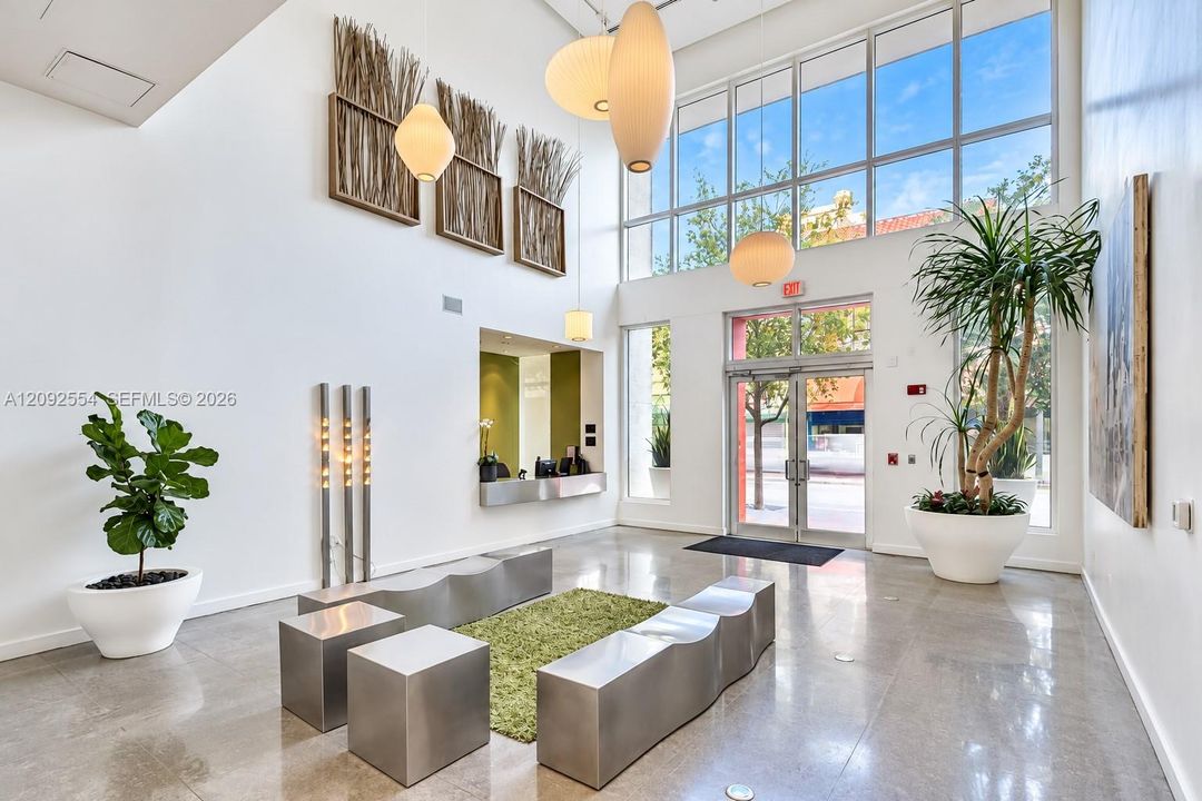 For Rent: $2,400 (1 beds, 1 baths, 662 Square Feet)