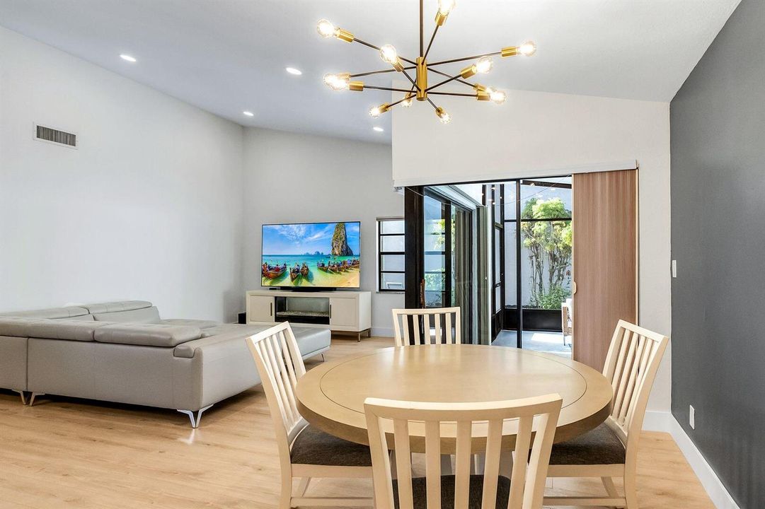 1150 NW 22nd Ave, Delray Beach, FL 33445