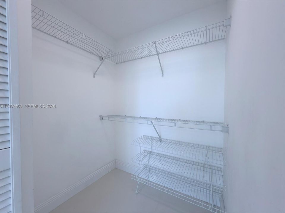 En Venta: $414,000 (1 camas, 1 baños, 757 Pies cuadrados)