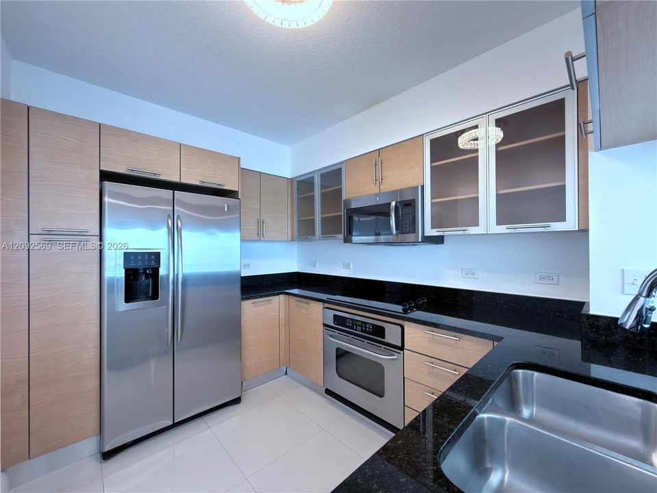 En Venta: $414,000 (1 camas, 1 baños, 757 Pies cuadrados)