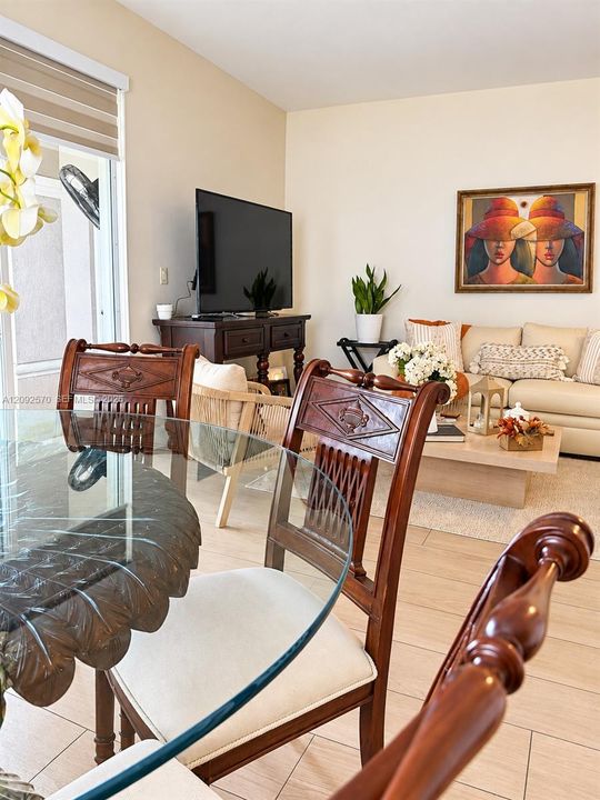 В аренду: $4,500 (3 спален, 2 ванн, 1678 Квадратных фут)