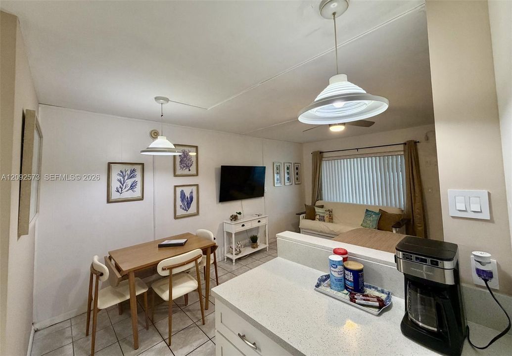 В аренду: $1,850 (1 спален, 1 ванн, 375 Квадратных фут)
