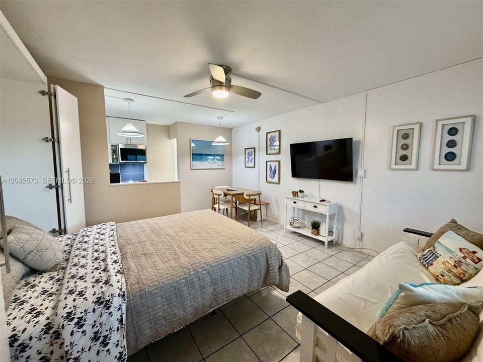 В аренду: $1,850 (1 спален, 1 ванн, 375 Квадратных фут)