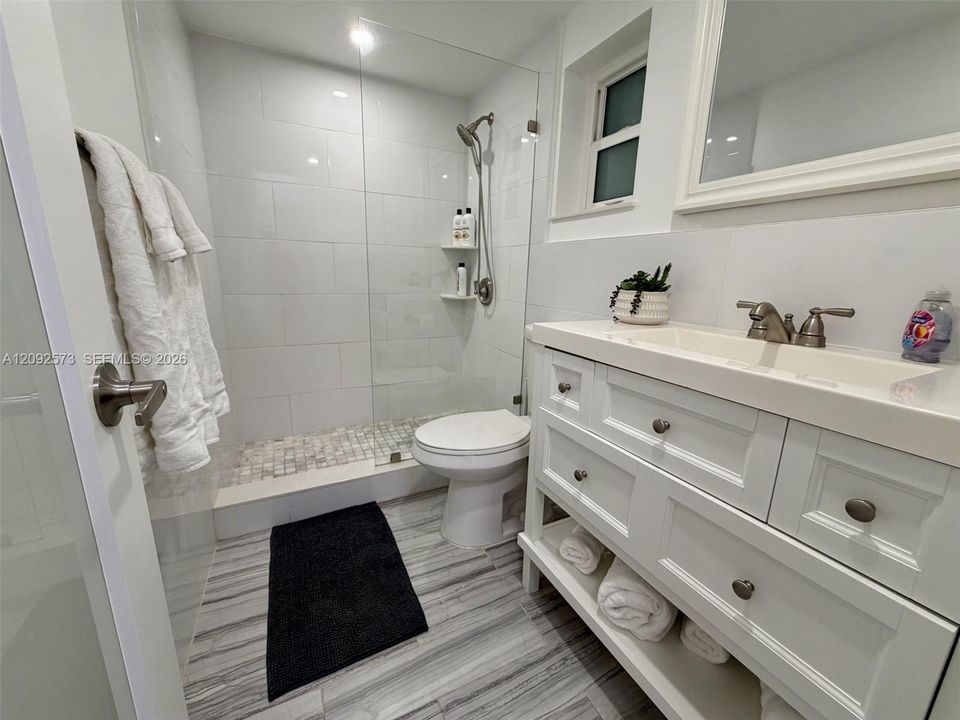 В аренду: $1,850 (1 спален, 1 ванн, 375 Квадратных фут)