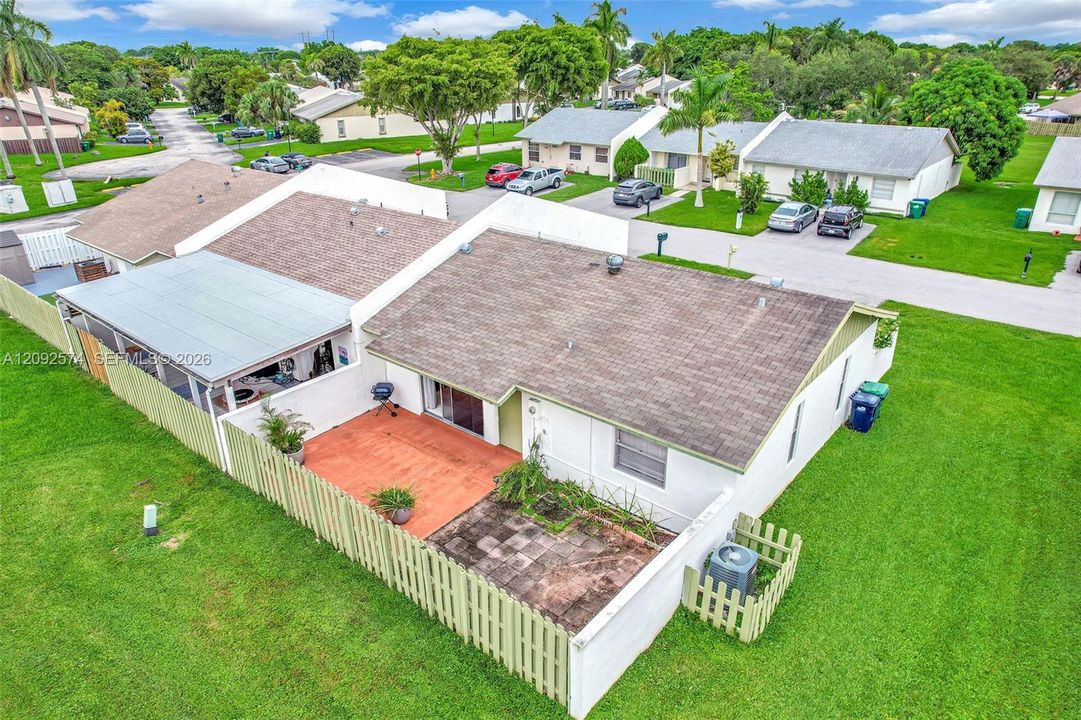 For Sale: $430,000 (3 beds, 1 baths, 1015 Square Feet)