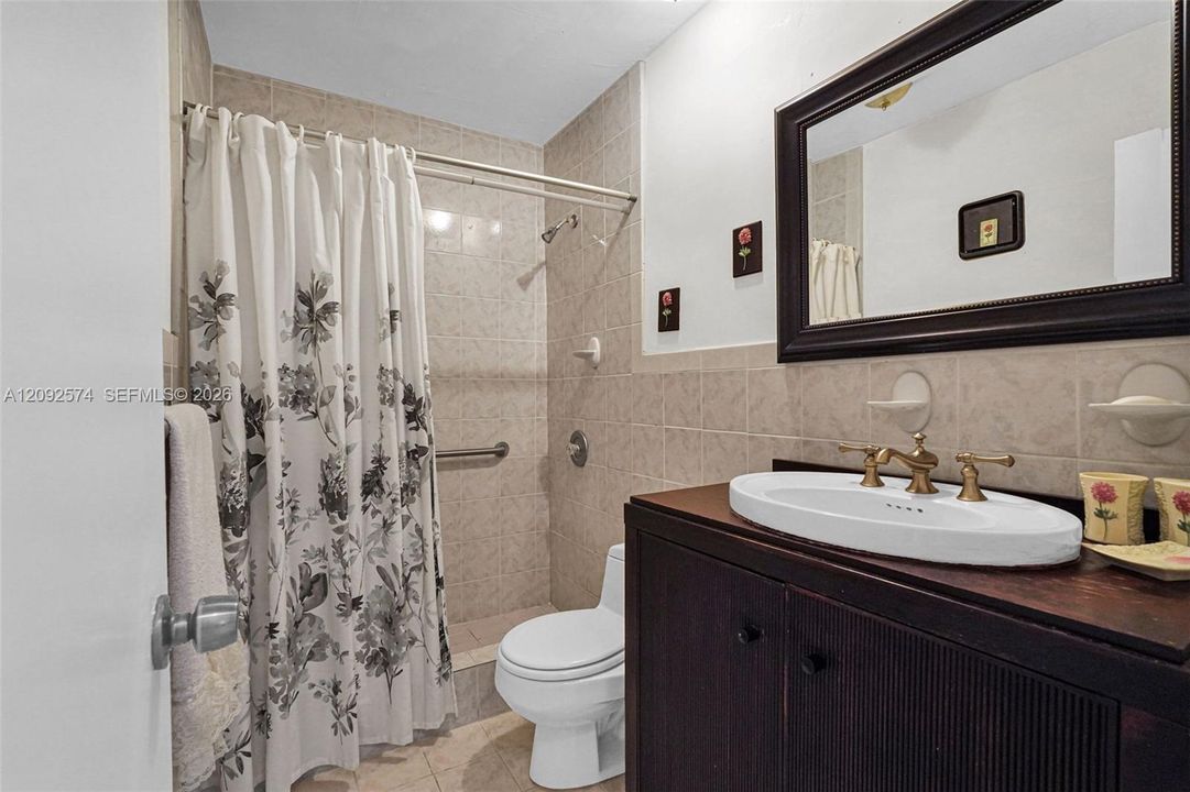 For Sale: $430,000 (3 beds, 1 baths, 1015 Square Feet)