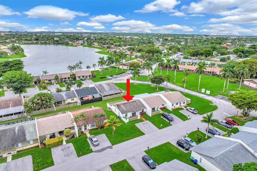 For Sale: $430,000 (3 beds, 1 baths, 1015 Square Feet)