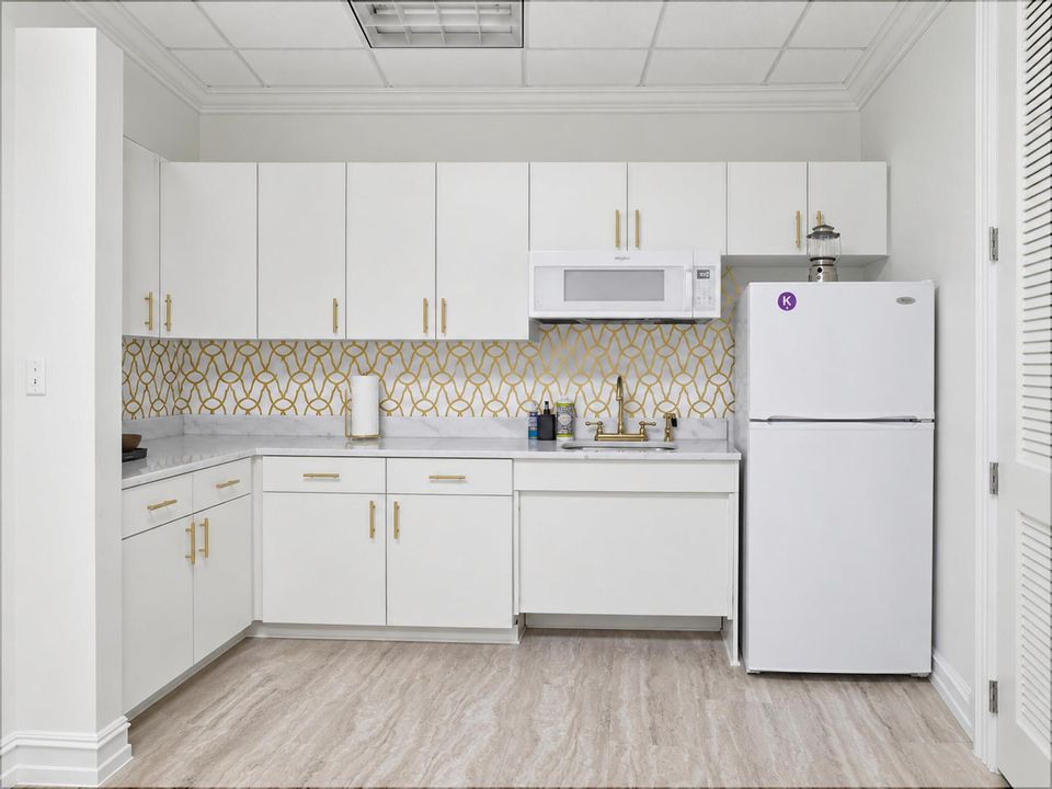 11-Kitchen
