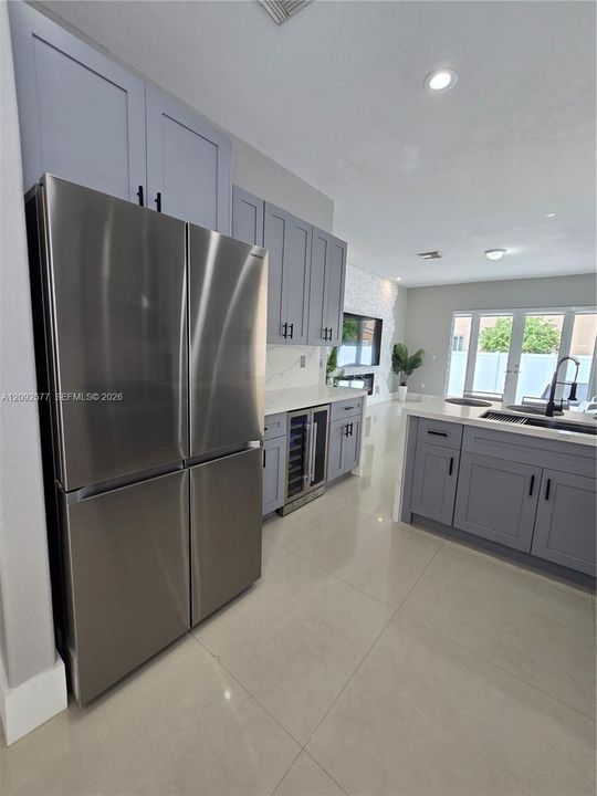En Venta: $750,000 (3 camas, 2 baños, 2120 Pies cuadrados)