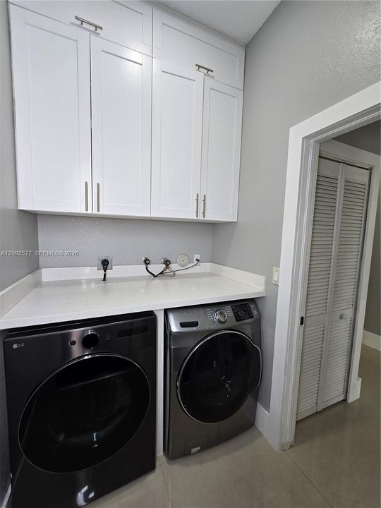 En Venta: $750,000 (3 camas, 2 baños, 2120 Pies cuadrados)