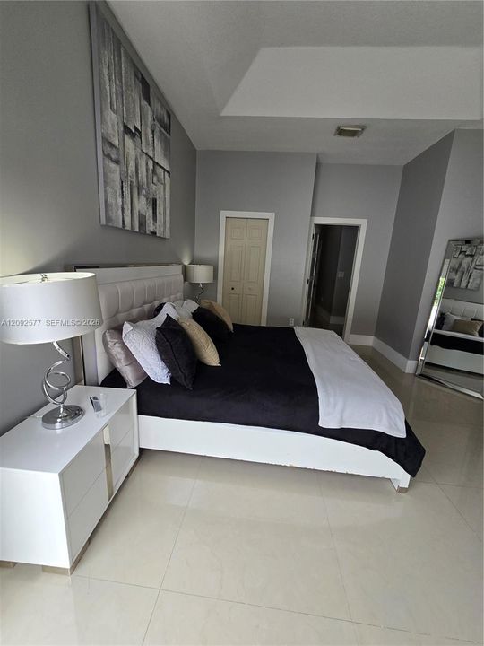 En Venta: $750,000 (3 camas, 2 baños, 2120 Pies cuadrados)