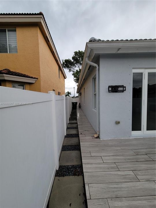 En Venta: $750,000 (3 camas, 2 baños, 2120 Pies cuadrados)