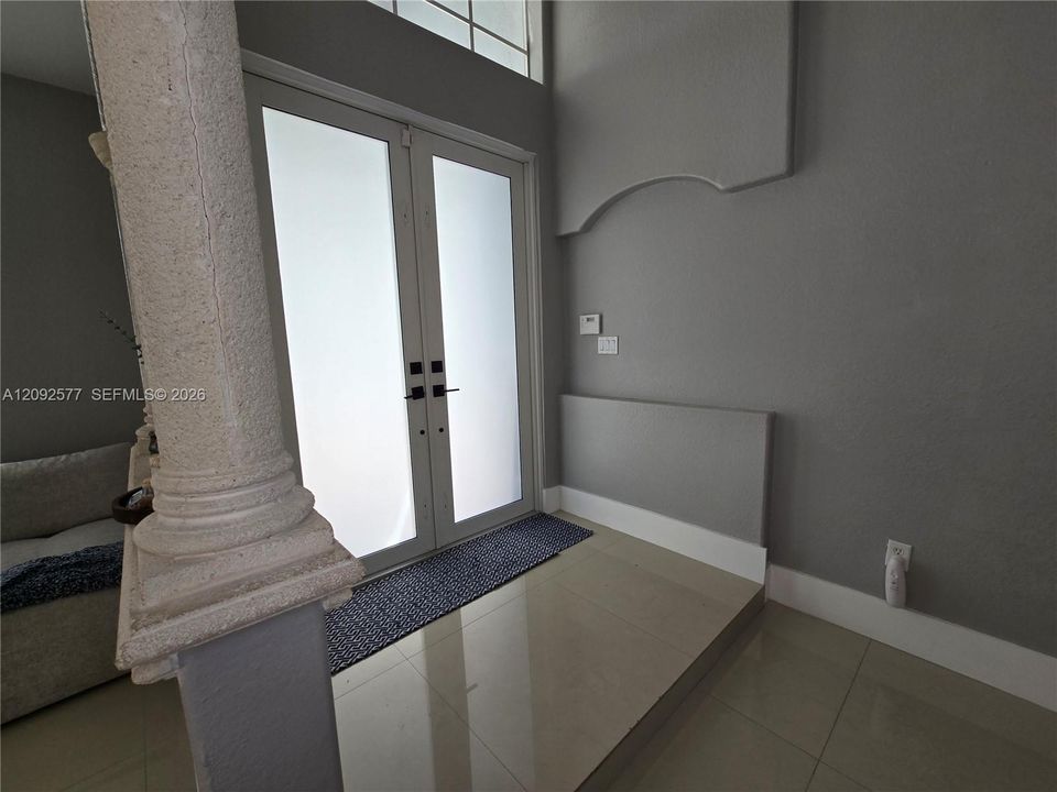 En Venta: $750,000 (3 camas, 2 baños, 2120 Pies cuadrados)
