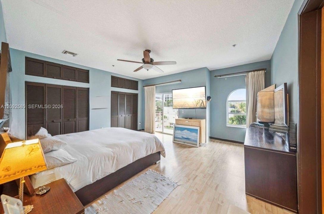For Rent: $5,300 (3 beds, 3 baths, 1620 Square Feet)