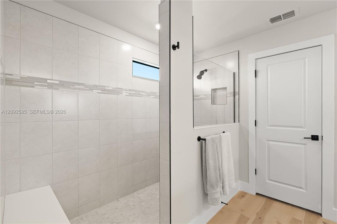 На продажу: $629,000 (5 спален, 4 ванн, 3652 Квадратных фут)