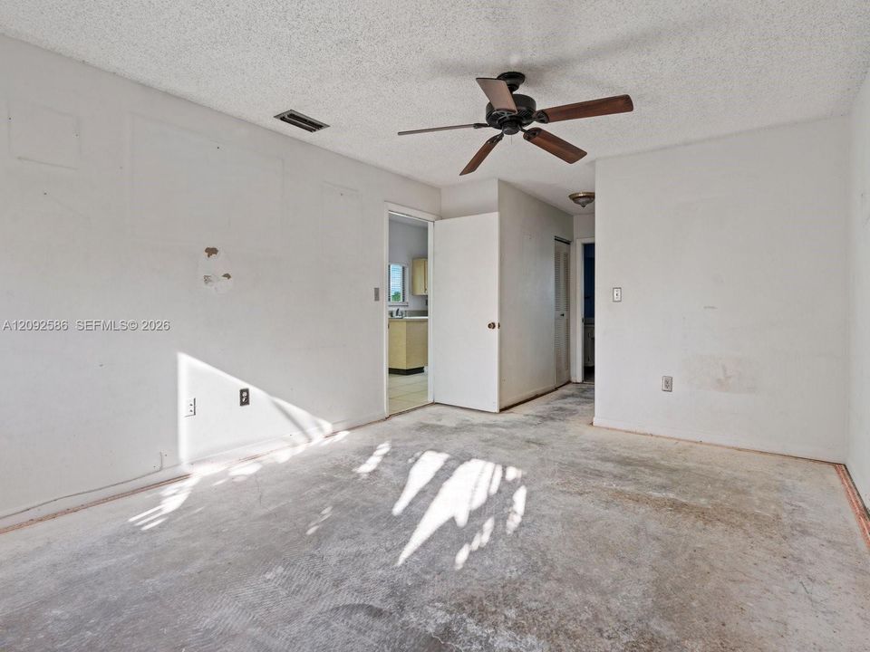 En Venta: $350,000 (2 camas, 2 baños, 1136 Pies cuadrados)