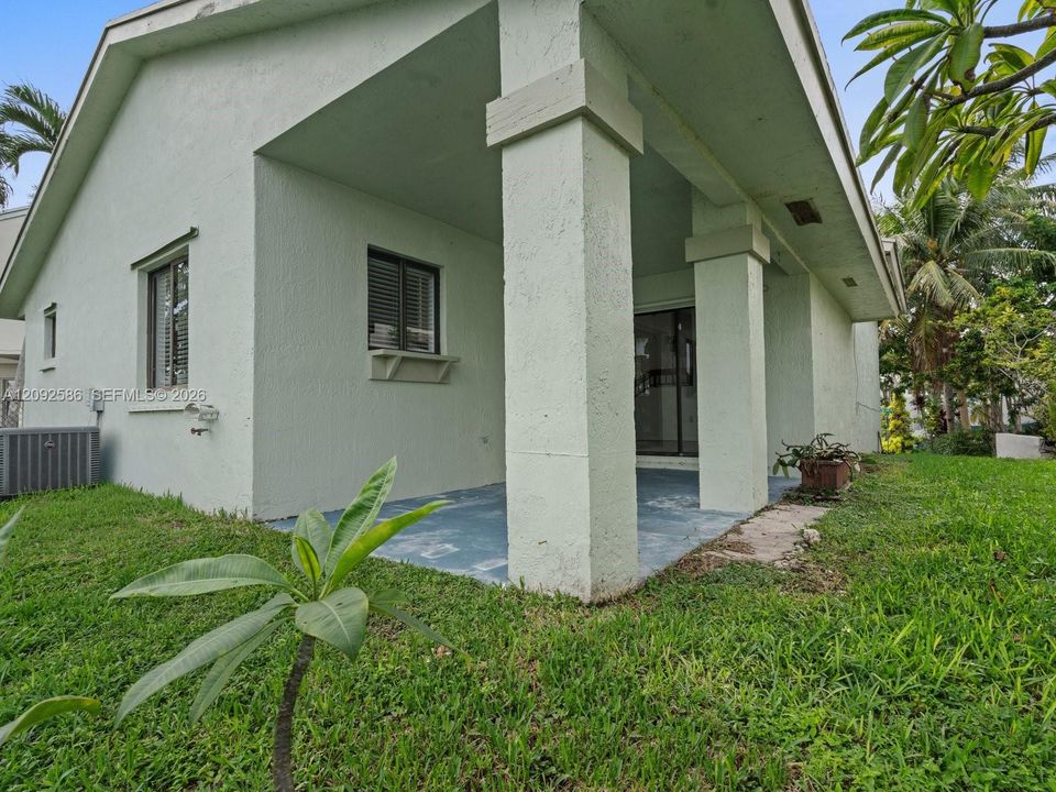 En Venta: $350,000 (2 camas, 2 baños, 1136 Pies cuadrados)
