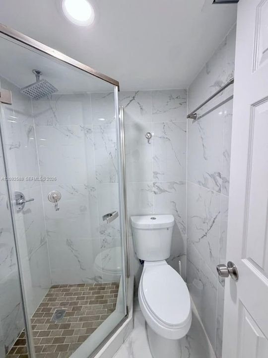В аренду: $2,000 (2 спален, 2 ванн, 928 Квадратных фут)