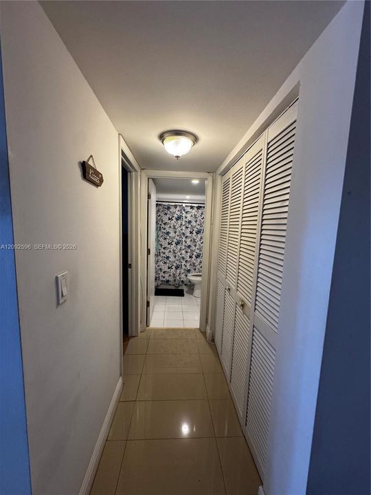 На продажу: $180,000 (2 спален, 2 ванн, 1030 Квадратных фут)